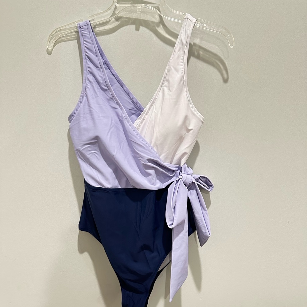 CUPSHE One Piece Swimsuit in White, Light Purple, and Navy